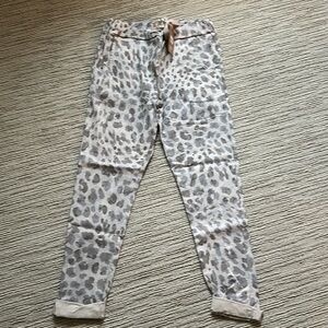 NEW WITH TAGS, Brand Bazar, One Size Fits Most